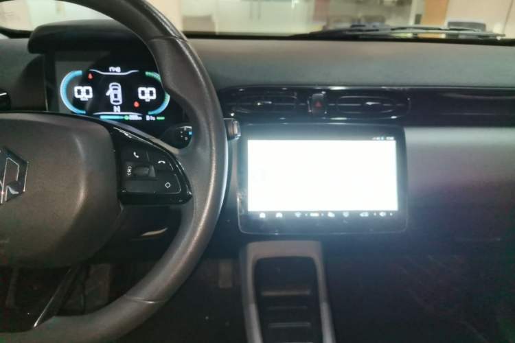 Used Leapmotor T03 2020 400 Lite Edition Audio And AC Panel
