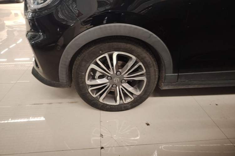 Used Leapmotor T03 2020 400 Luxury Edition Left Front Wheel Hub