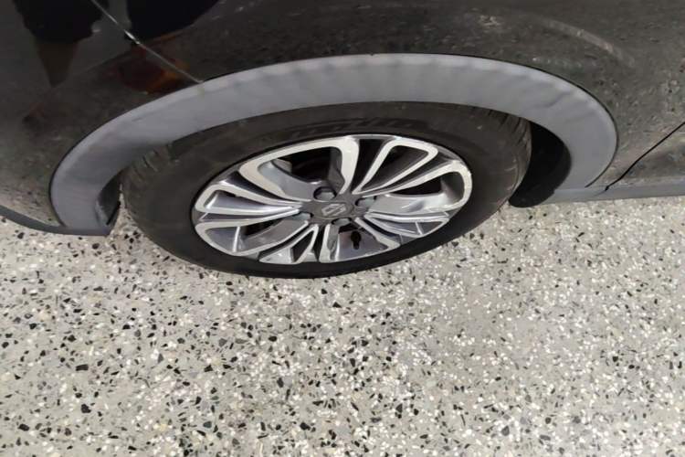 Used Leapmotor T03 2020 400 Comfort Edition Left Front Wheel Hub