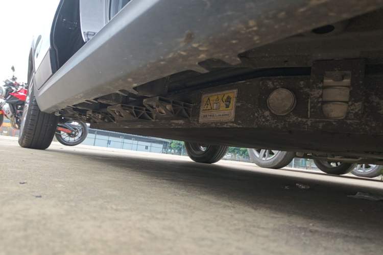 Used Leapmotor T03 2020 400 Luxury Edition Right Side Sill