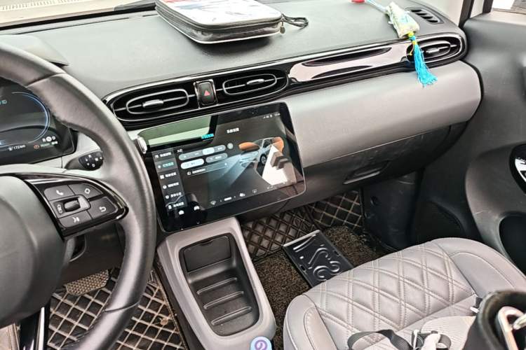 Used Leapmotor T03 2020 400 Luxury Edition Audio And AC Panel