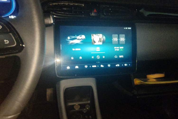 Used Leapmotor T03 2020 400 Luxury Edition Audio And AC Panel