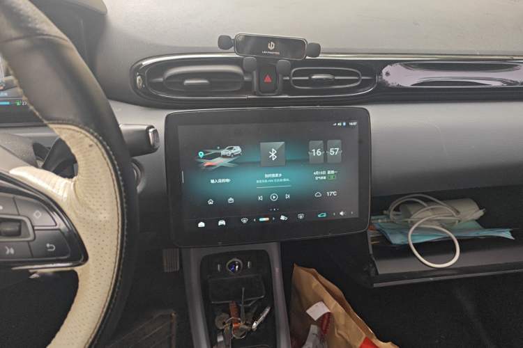 Used Leapmotor T03 2020 400 Luxury Edition Audio And AC Panel