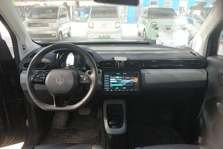 Used Leapmotor T03 2020 400 Luxury Edition Center Console