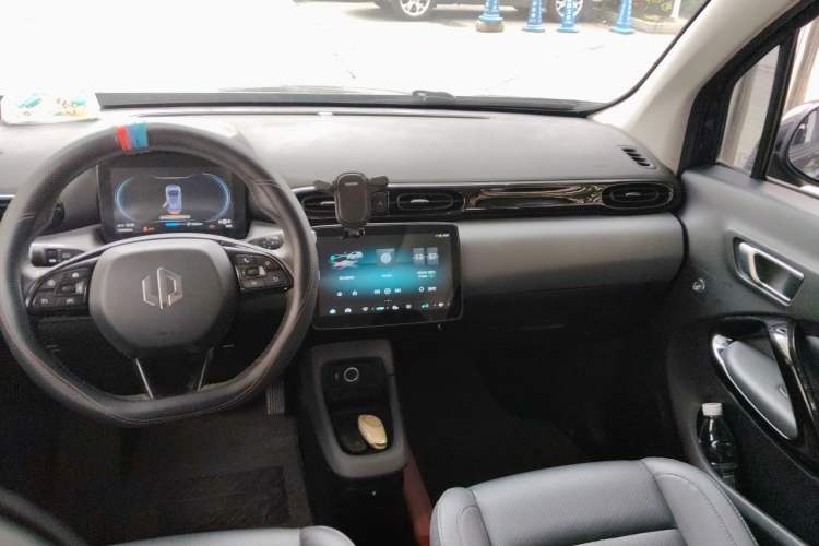 Used Leapmotor T03 2020 400 Luxury Edition Center Console