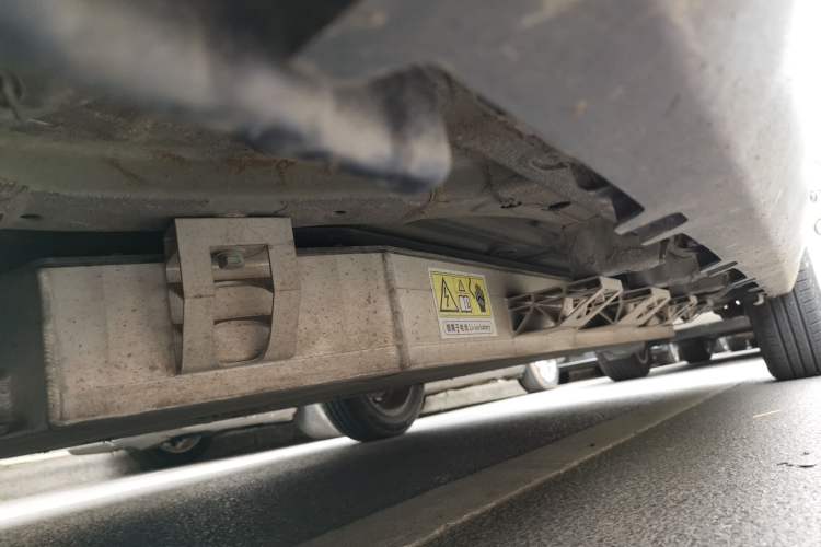 Used Leapmotor T03 2020 400 Luxury Edition Chassis Front Left