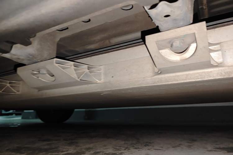Used Leapmotor T03 2020 400 Luxury Edition Chassis Rear Left