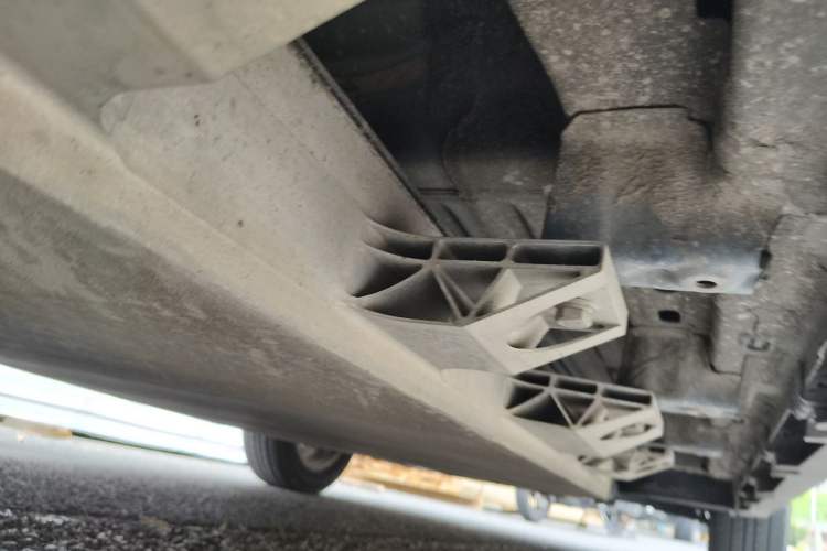 Used Leapmotor T03 2020 400 Lite Edition Chassis Rear Right