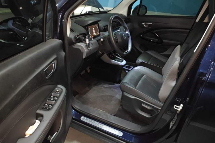 Used Leapmotor T03 2020 400 Luxury Edition Driver Seat