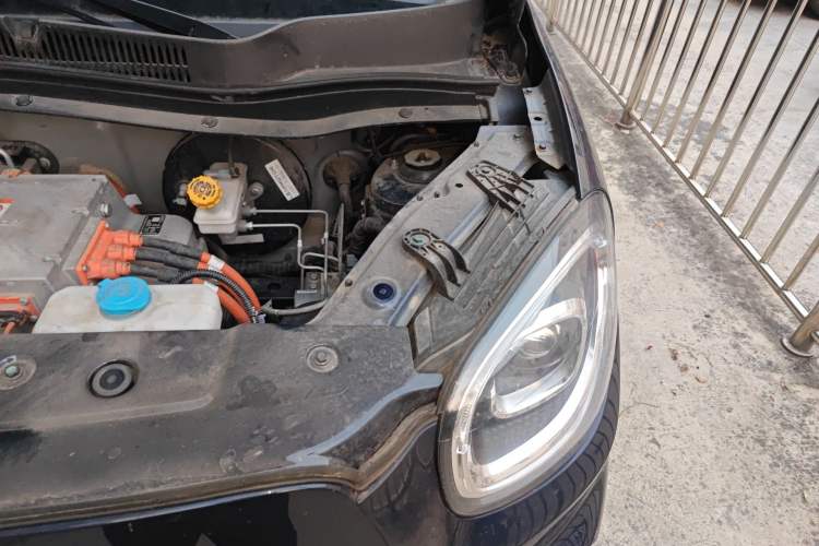 Used Leapmotor T03 2020 400 Standard Edition Engine Bay Left