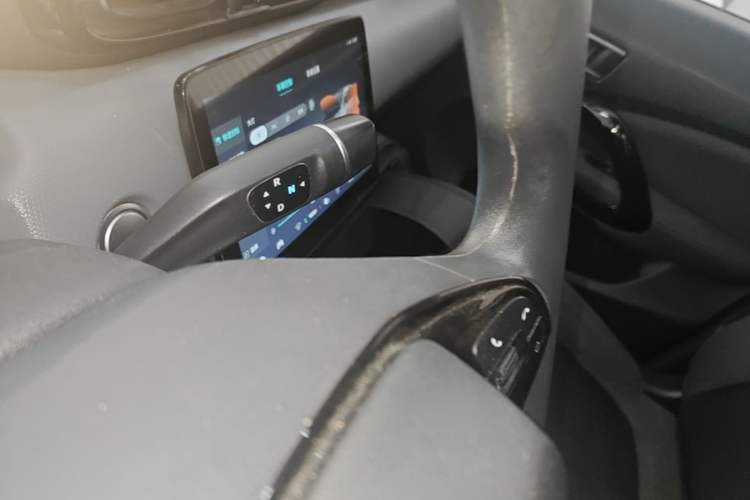 Used Leapmotor T03 2020 400 Lite Edition Gear Lever