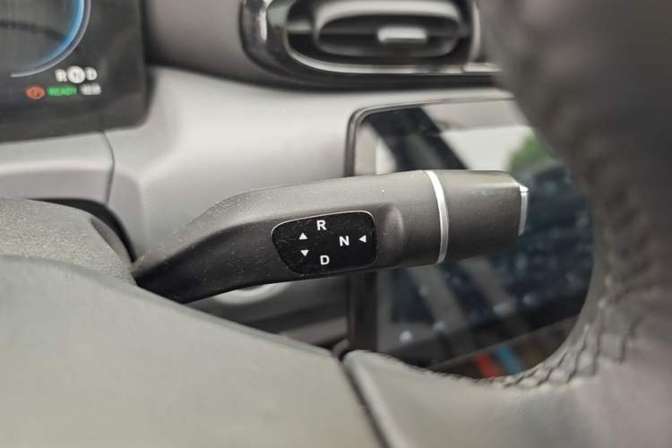 Used Leapmotor T03 2020 400 Luxury Edition Gear Lever