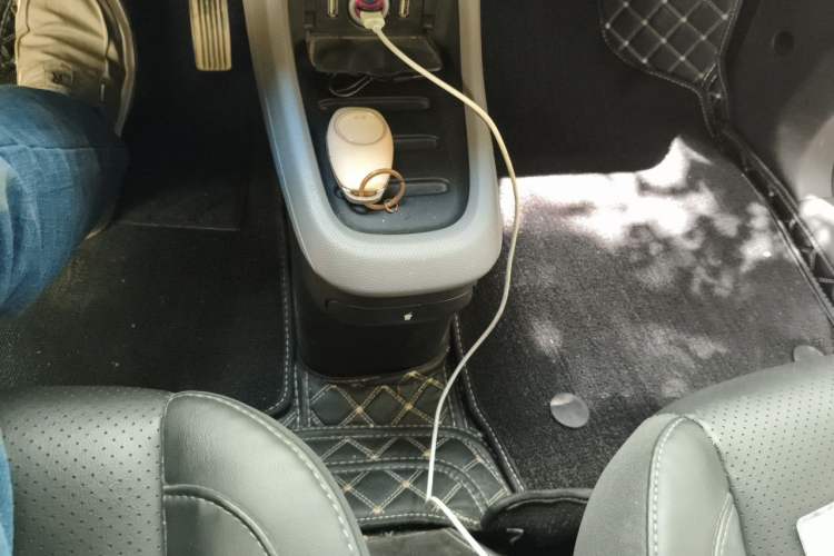 Used Leapmotor T03 2020 400 Luxury Edition Gear Lever