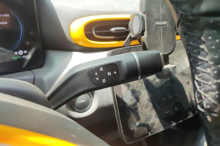 Used Leapmotor T03 2020 400 Luxury Edition Gear Lever