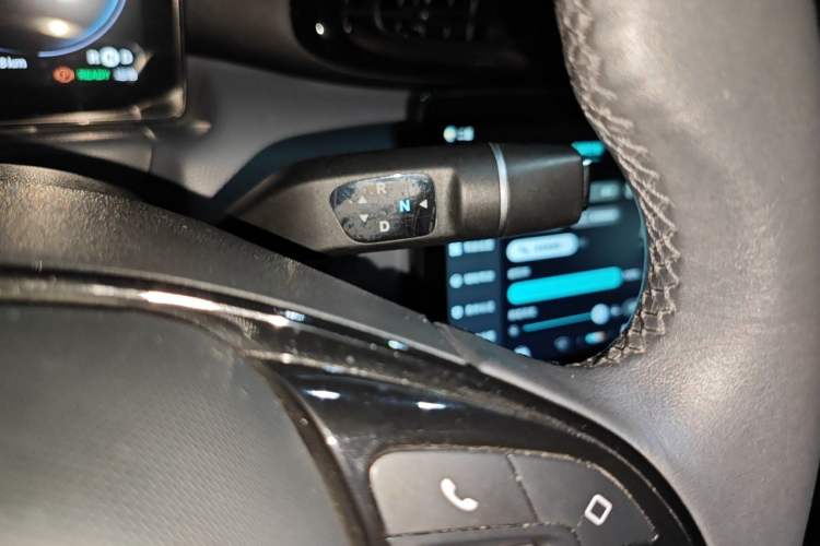 Used Leapmotor T03 2020 400 Luxury Edition Gear Lever