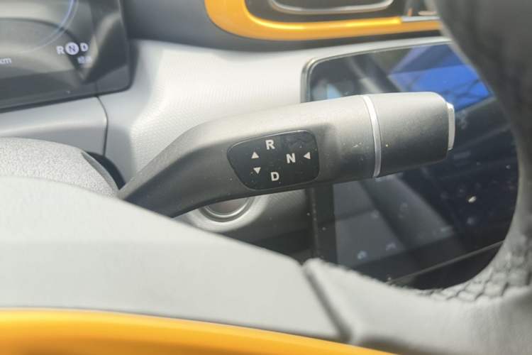 Used Leapmotor T03 2020 400 Luxury Edition Gear Lever