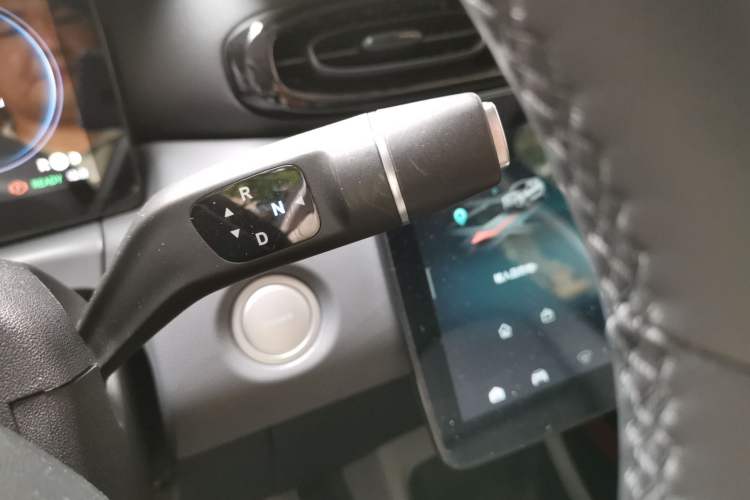 Used Leapmotor T03 2020 400 Luxury Edition Gear Lever