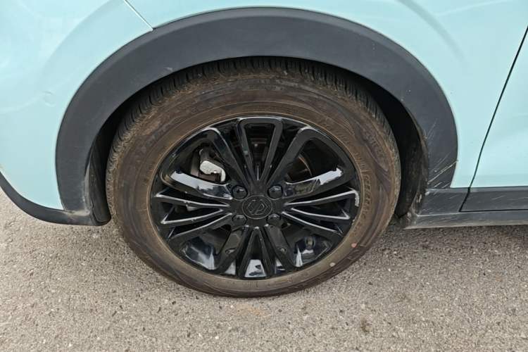 Used Leapmotor T03 2020 400 Luxury Edition Left Front Wheel Hub