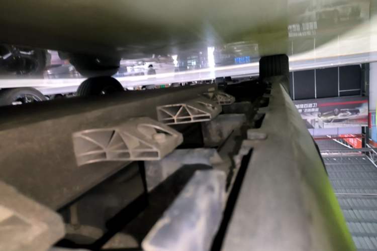 Used Leapmotor T03 2020 400 Standard Edition Left Side Sill
