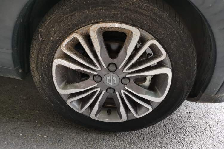 Used Leapmotor T03 2020 400 Luxury Edition Right Front Wheel Hub