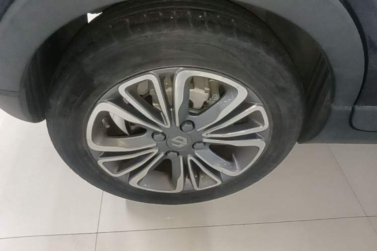 Used Leapmotor T03 2020 400 Luxury Edition Right Rear Wheel Hub