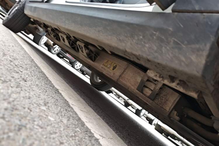 Used Leapmotor T03 2020 400 Luxury Edition Right Side Sill
