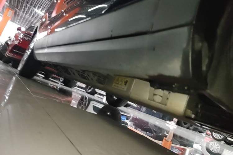 Used Leapmotor T03 2020 400 Luxury Edition Right Side Sill