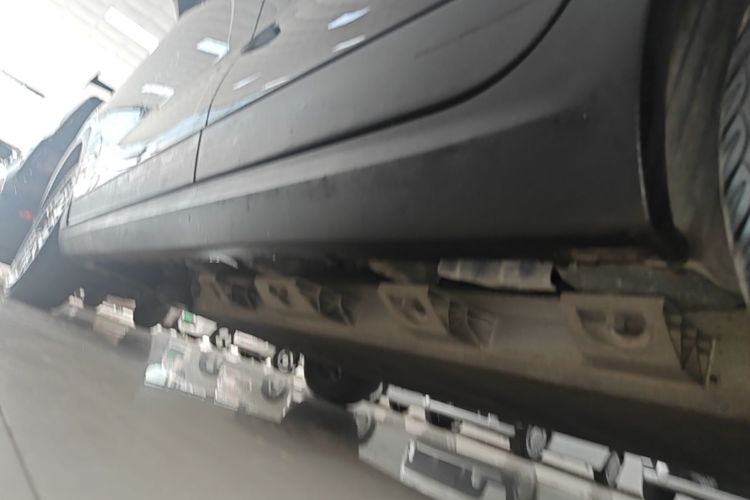 Used Leapmotor T03 2020 400 Lite Edition Right Side Sill