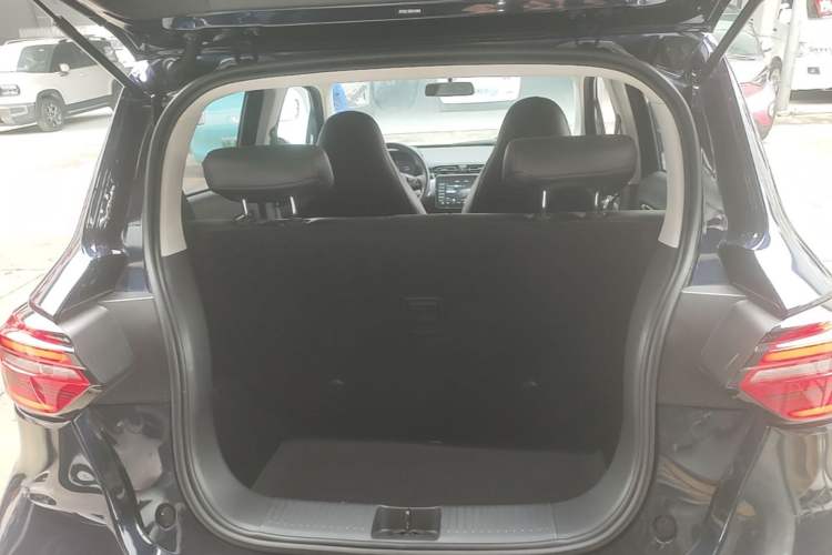 Used Leapmotor T03 2020 400 Lite Edition Trunk