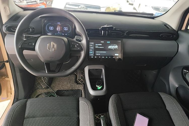 Used Leapmotor T03 2020 400 Lite Edition Center Console