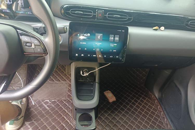 Used Leapmotor T03 2020 400 Lite Edition Audio And AC Panel