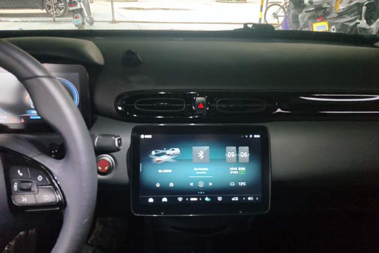Used Leapmotor T03 2020 400 Luxury Edition Audio And AC Panel
