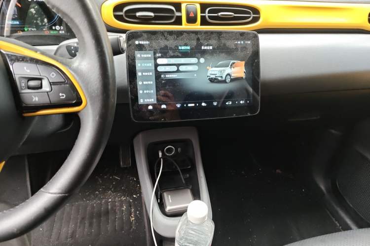 Used Leapmotor T03 2020 400 Luxury Edition Audio And AC Panel