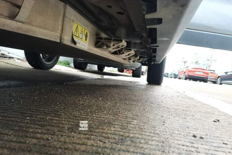 Used Leapmotor T03 2020 400 Lite Edition Chassis Front Left