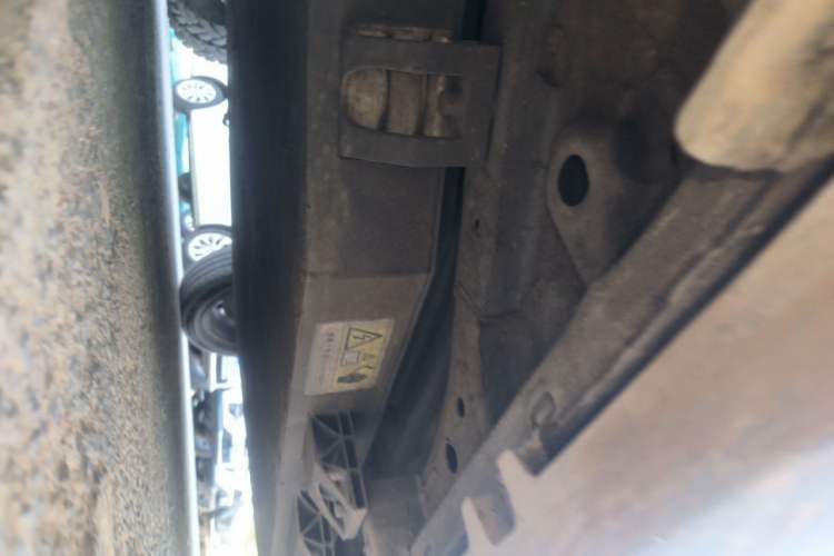 Used Leapmotor T03 2020 400 Luxury Edition Chassis Front Left