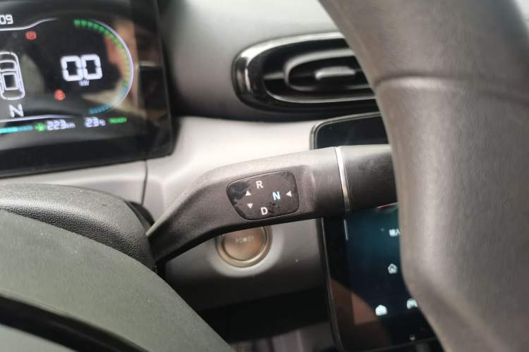 Used Leapmotor T03 2020 400 Lite Edition Gear Lever