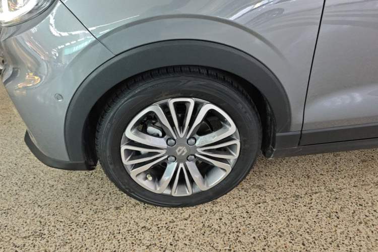 Used Leapmotor T03 2020 400 Luxury Edition Left Front Wheel Hub