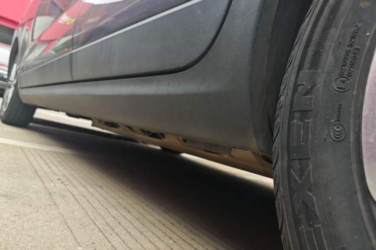 Used Leapmotor T03 2020 400 Standard Edition Left Side Sill