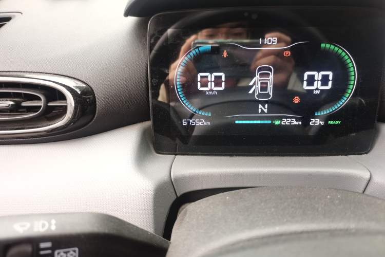 Used Leapmotor T03 2020 400 Lite Edition Odometer Close Up