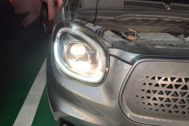 Used Leapmotor T03 2020 400 Standard Edition Right Front Headlight