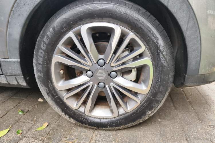 Used Leapmotor T03 2020 400 Lite Edition Right Front Wheel Hub