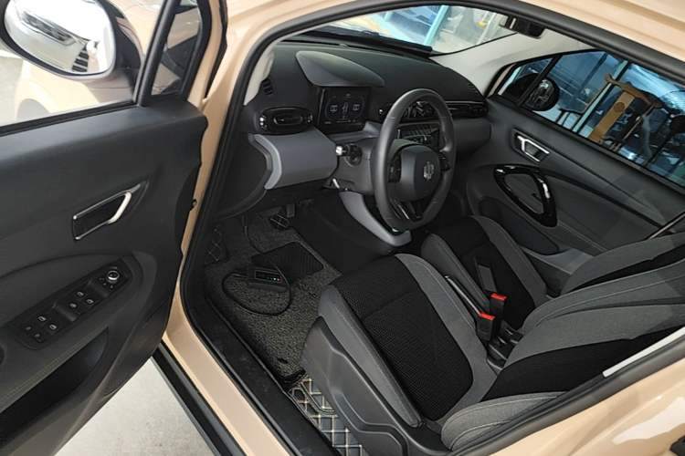 Used Leapmotor T03 2020 400 Lite Edition Driver Seat