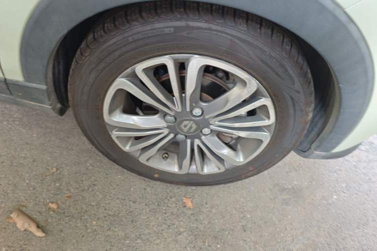 Used Leapmotor T03 2020 400 Lite Edition Right Front Wheel Hub
