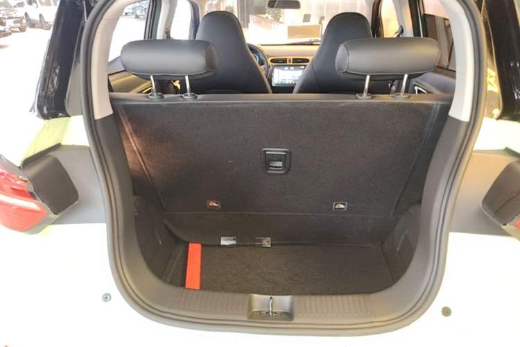 Used Leapmotor T03 2020 400 Luxury Edition Trunk