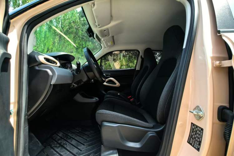 Used Leapmotor T03 2020 400 Lite Edition Interior 2