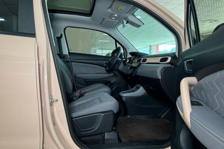 Used Leapmotor T03 2020 400 Luxury Edition Interior 4