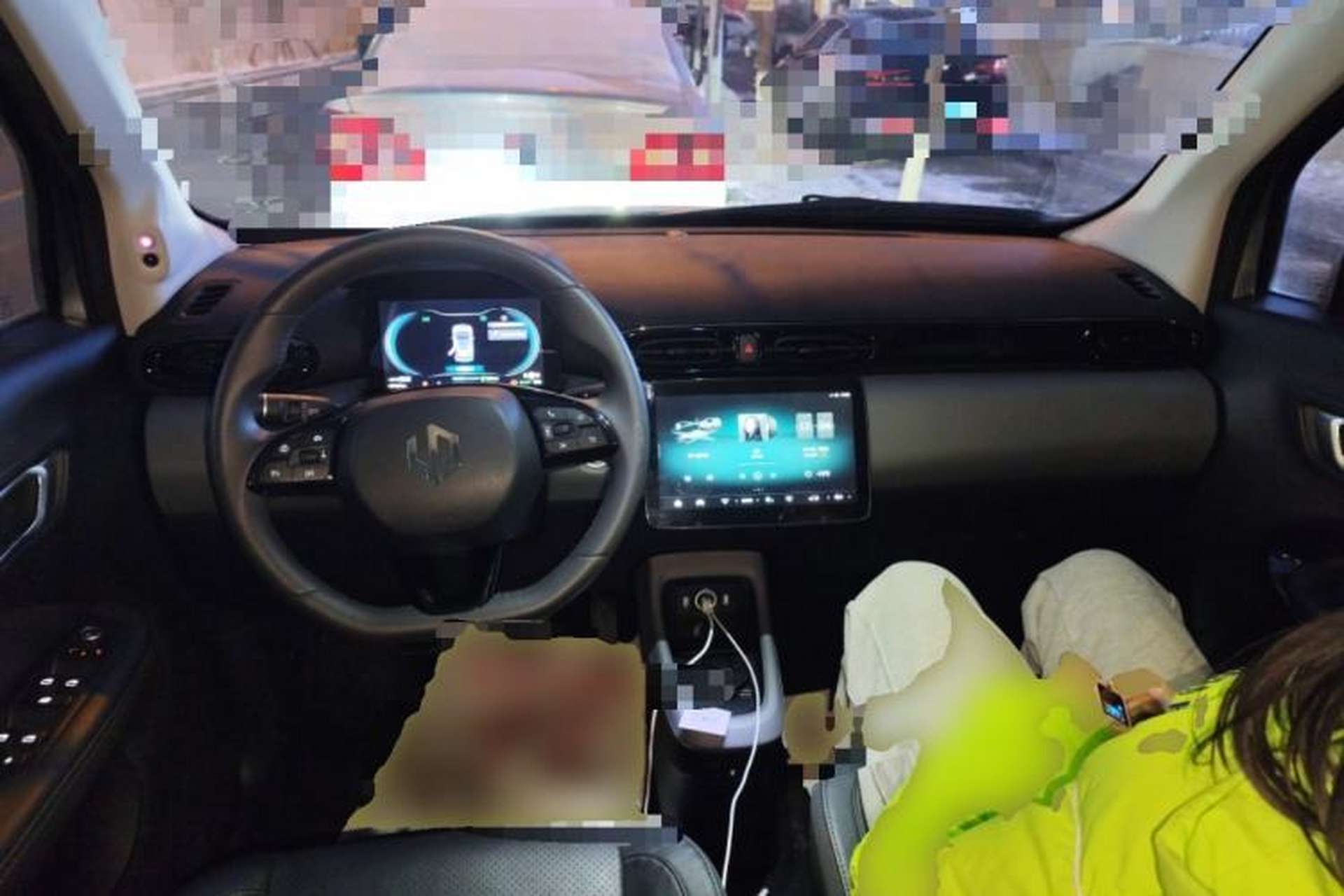 Used Leapmotor T03 2020 400 Luxury Edition Center Console