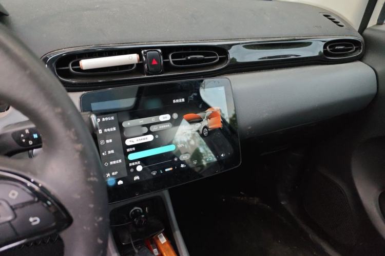 Used Leapmotor T03 2020 400 Luxury Edition Audio And AC Panel