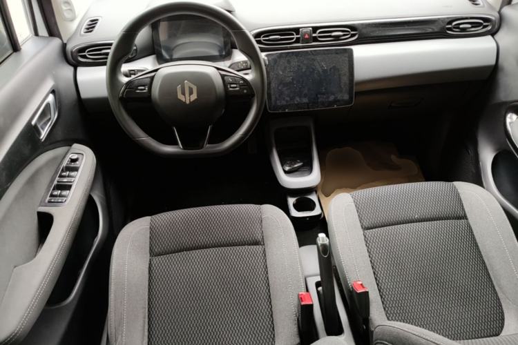 Used Leapmotor T03 2020 400 Lite Edition Center Console