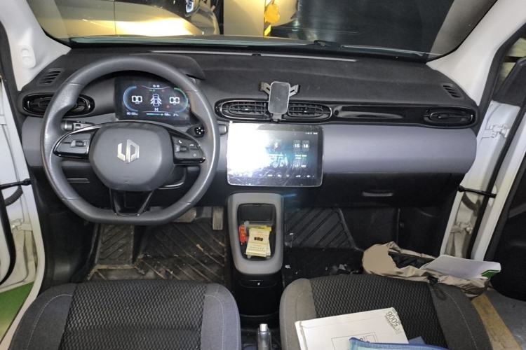Used Leapmotor T03 2020 400 Lite Edition Center Console